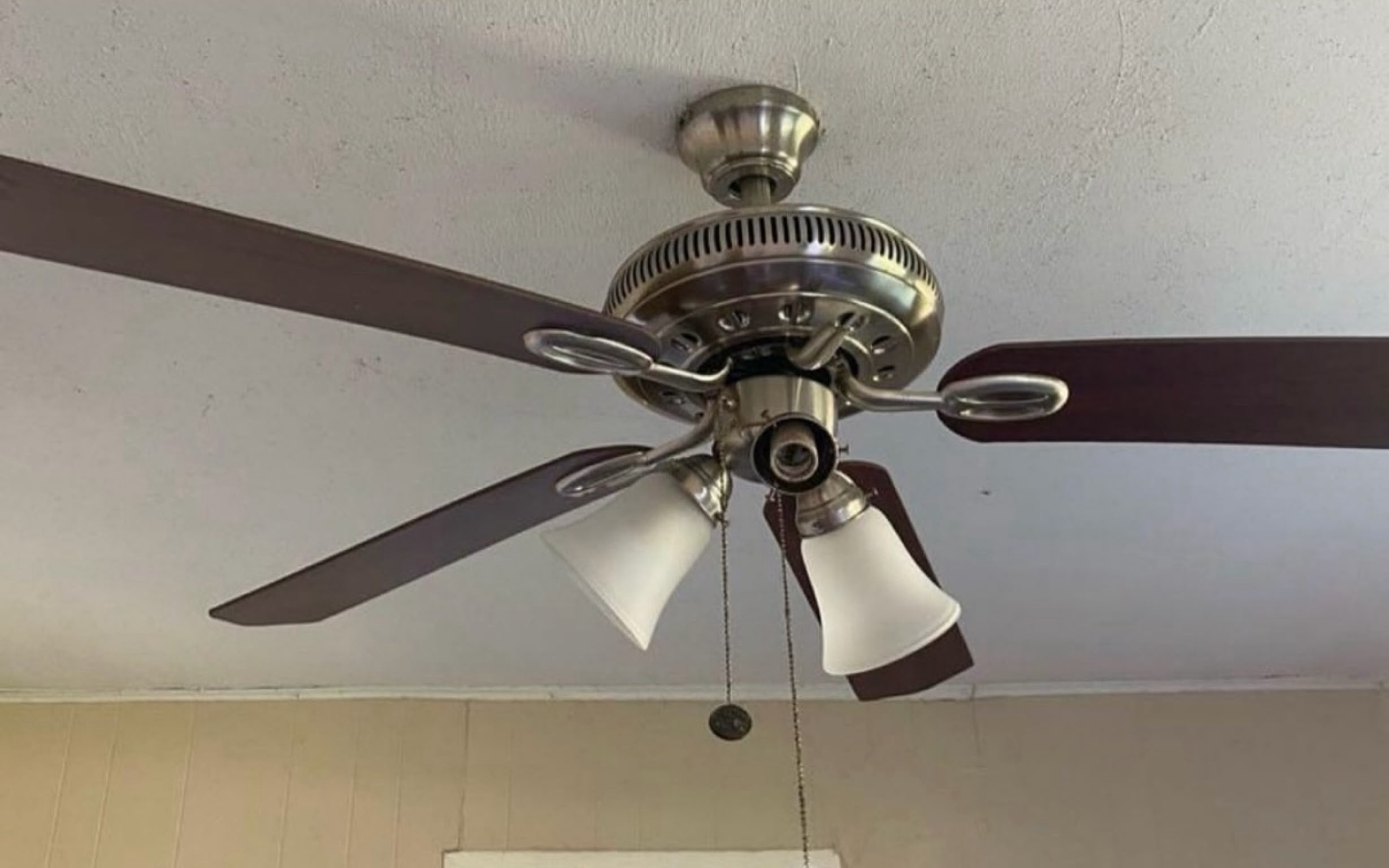 Ceiling fan after cleaning